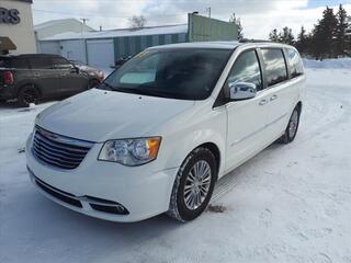 2013 Chrysler Town And Country for sale in Cheboygan MI