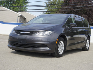 2018 Chrysler Pacifica for sale in Roseville MI