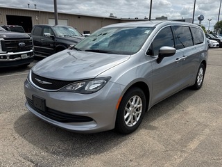 2020 Chrysler Voyager