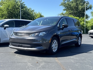 2022 Chrysler Voyager