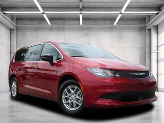 2025 Chrysler Voyager