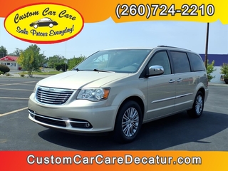 2013 Chrysler Town And Country for sale in Decatur IN