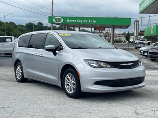 2023 Chrysler Voyager