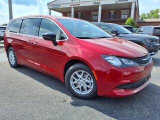 2025 Chrysler Voyager