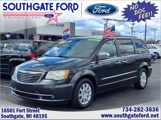 2012 Chrysler Town And Country for sale in Southgate MI