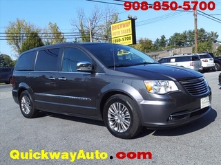 2016 Chrysler Town And Country for sale in Hackettstown NJ