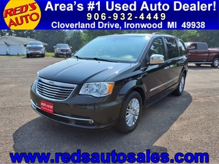 2016 Chrysler Town And Country for sale in Ironwood MI