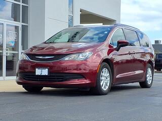 2020 Chrysler Voyager