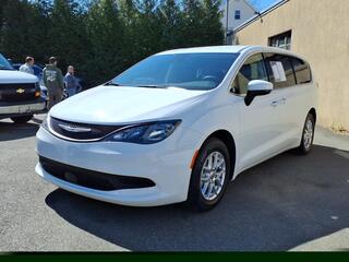 2023 Chrysler Voyager