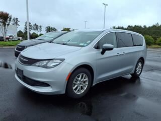2023 Chrysler Voyager