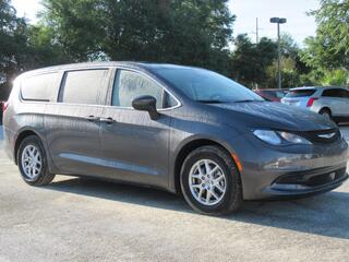 2023 Chrysler Voyager