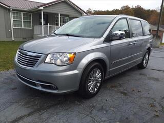 2015 Chrysler Town And Country for sale in Manchester TN