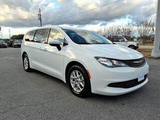 2022 Chrysler Voyager