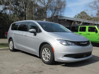 2023 Chrysler Voyager