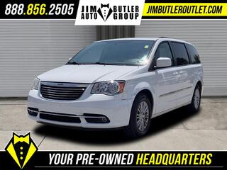 2015 Chrysler Town And Country for sale in Fenton MO