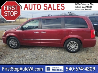 2015 Chrysler Town And Country for sale in Dublin VA