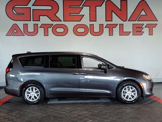 2020 Chrysler Voyager