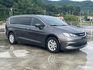2021 Chrysler Voyager