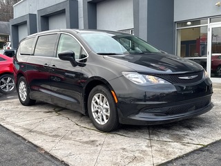 2023 Chrysler Voyager