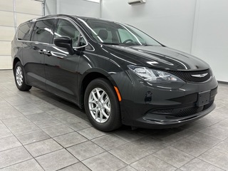 2023 Chrysler Voyager