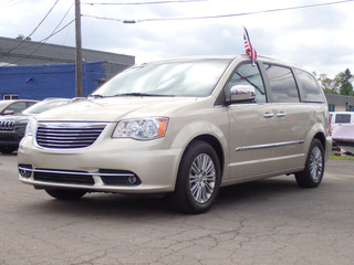 2016 Chrysler Town & Country