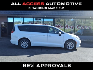 2022 Chrysler Voyager