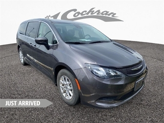 2023 Chrysler Voyager