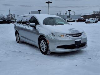 2023 Chrysler Voyager