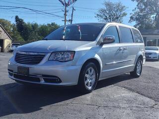 2012 Chrysler Town And Country for sale in St. Louis MO