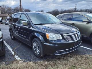 2013 Chrysler Town And Country for sale in Madison TN