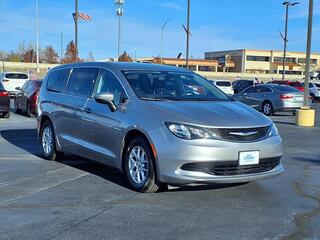 2020 Chrysler Voyager