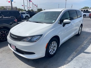 2023 Chrysler Voyager