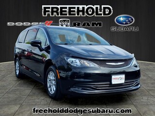 2020 Chrysler Voyager