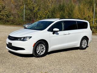 2020 Chrysler Voyager