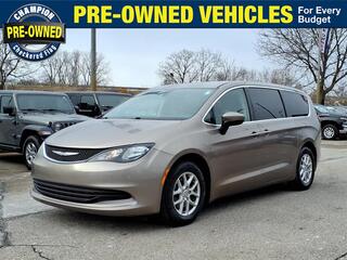 2017 Chrysler Pacifica for sale in Howell MI