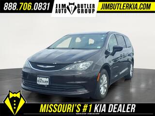 2017 Chrysler Pacifica for sale in Chesterfield MO