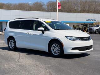 2021 Chrysler Voyager