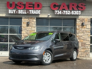 2020 Chrysler Voyager