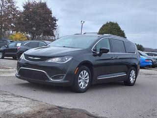 2018 Chrysler Pacifica for sale in Farmington Hills MI