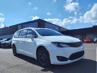 2020 Chrysler Pacifica for sale in Orlando FL