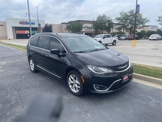 2017 Chrysler Pacifica for sale in Bourbonnais IL