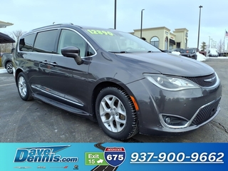2017 Chrysler Pacifica for sale in Dayton OH