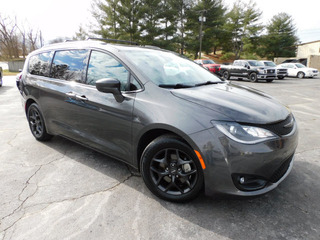 2019 Chrysler Pacifica for sale in Clarksville TN