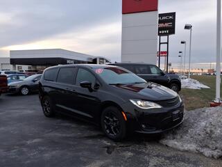 2018 Chrysler Pacifica for sale in Bradley IL