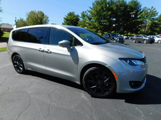 2018 Chrysler Pacifica for sale in Clarksville TN