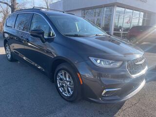 2021 Chrysler Pacifica for sale in Powderly KY
