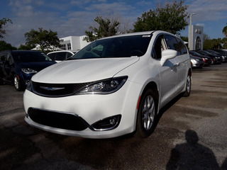 2018 Chrysler Pacifica for sale in West Palm Beach FL