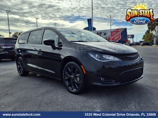 2019 Chrysler Pacifica for sale in Orlando FL