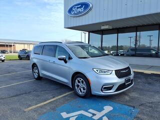 2023 Chrysler Pacifica for sale in Wilmington IL