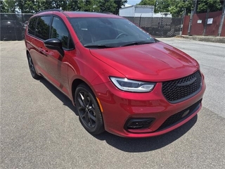 2025 Chrysler Pacifica for sale in Roanoke VA